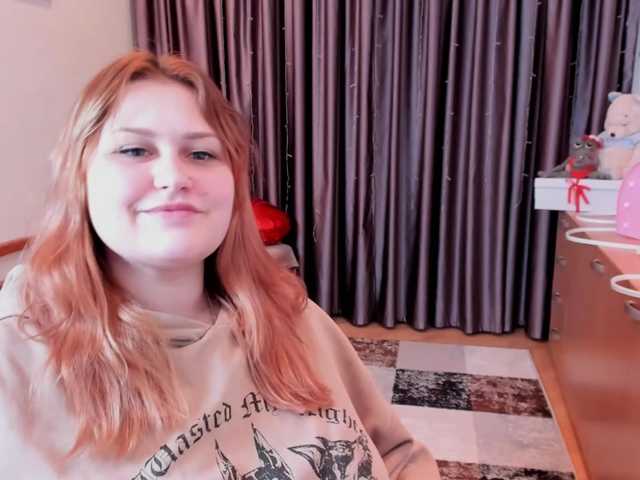 WhisperOfSiren's BongaCams show and profile