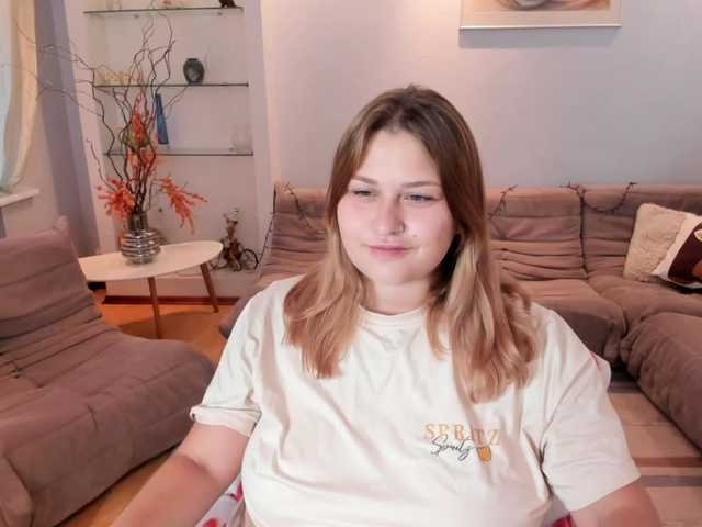 WhisperOfSiren live cam on BongaCams