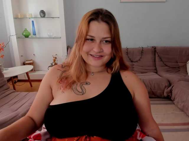 WhisperOfSiren live cam on BongaCams