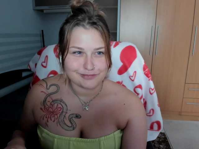 WhisperOfSiren live cam on BongaCams