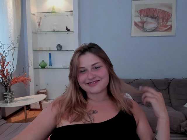 WhisperOfSiren live cam on BongaCams
