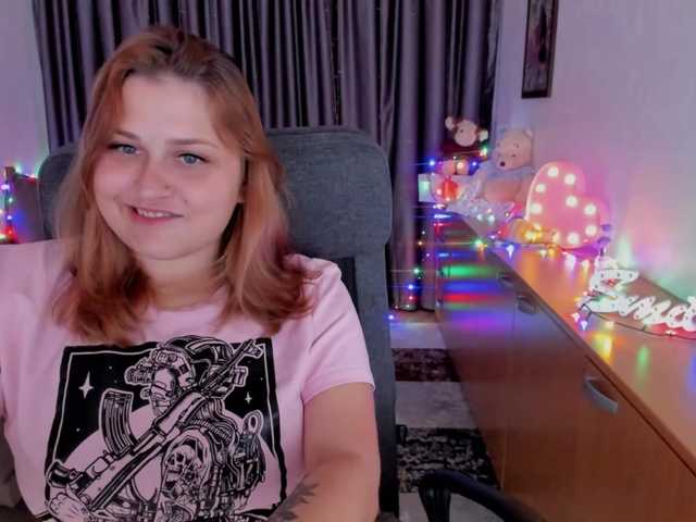 WhisperOfSiren live cam on BongaCams