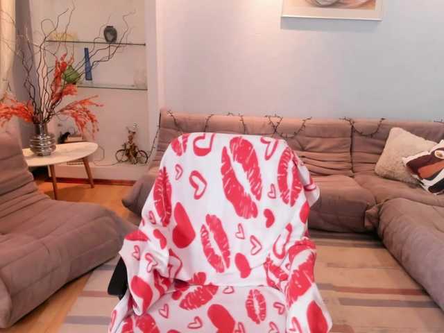 Whisper_Of_Sirena live cam preview