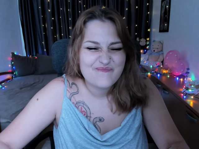 WhisperOfSiren live cam on BongaCams