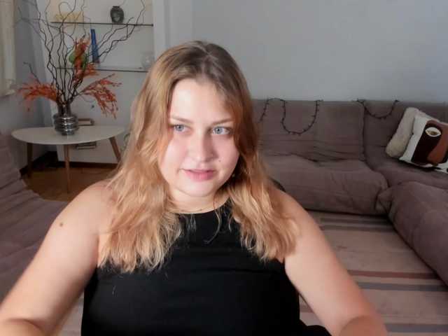 WhisperOfSiren live cam on BongaCams