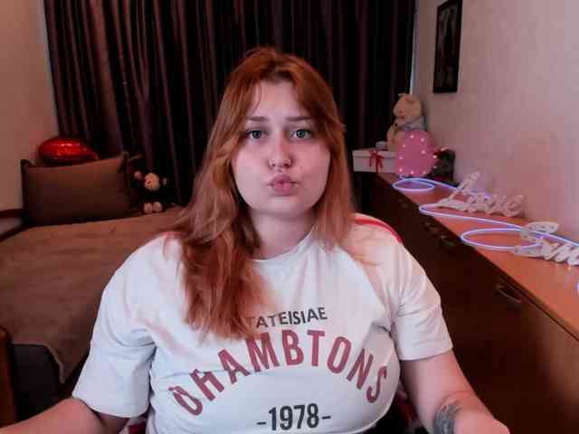 Whisper_Of_Sirena webcam