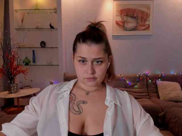 Whisper_Of_Sirena webcam