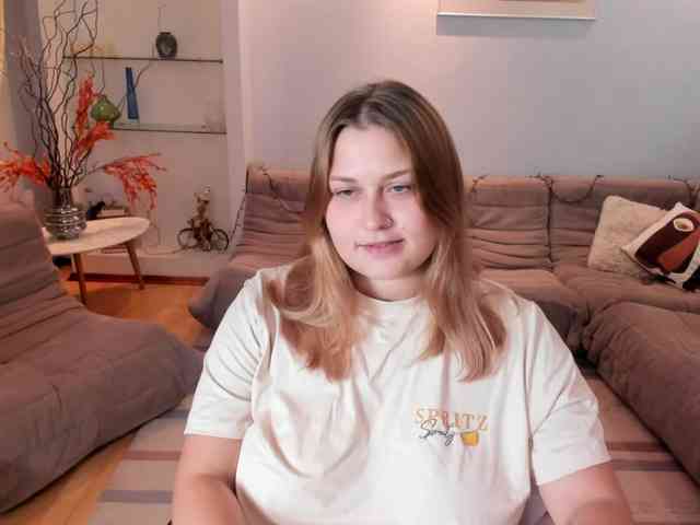 Whisper_Of_Sirena webcam