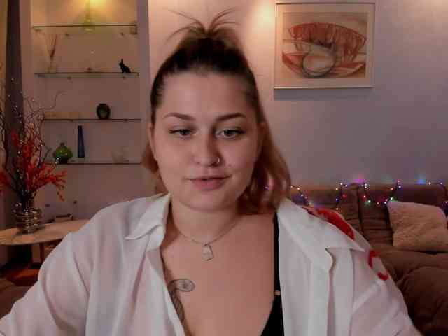 Whisper_Of_Sirena webcam