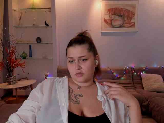 Whisper_Of_Sirena webcam