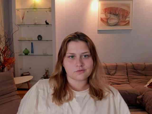Whisper_Of_Sirena webcam