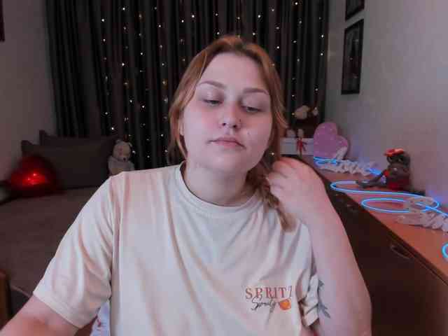 Whisper_Of_Sirena webcam