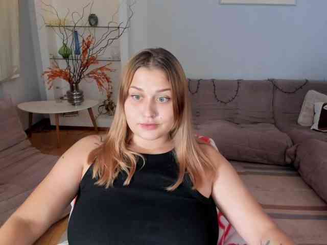 Whisper_Of_Sirena webcam