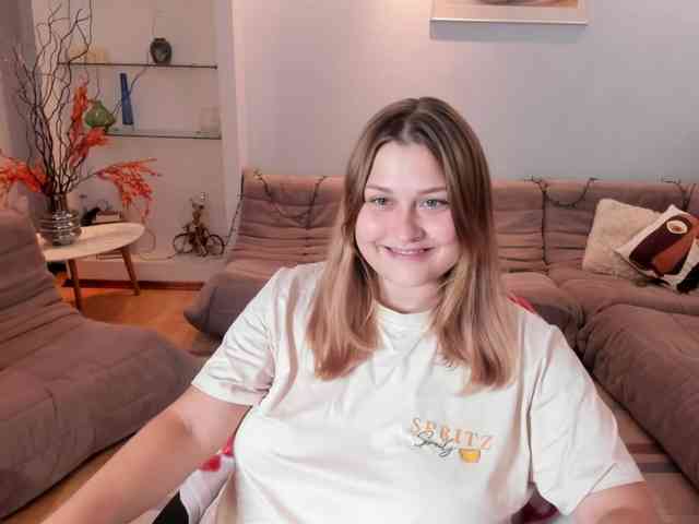 Whisper_Of_Sirena webcam