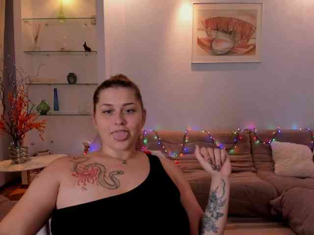 Whisper_Of_Sirena webcam