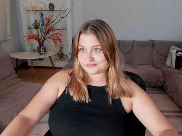 Whisper_Of_Sirena webcam