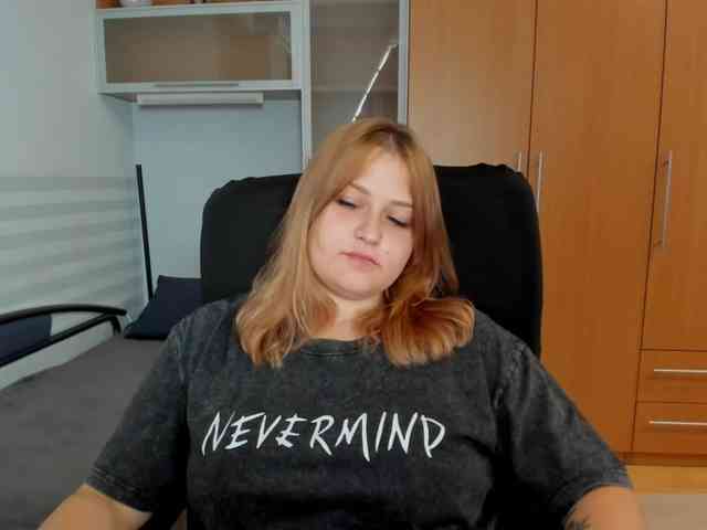Whisper_Of_Sirena webcam