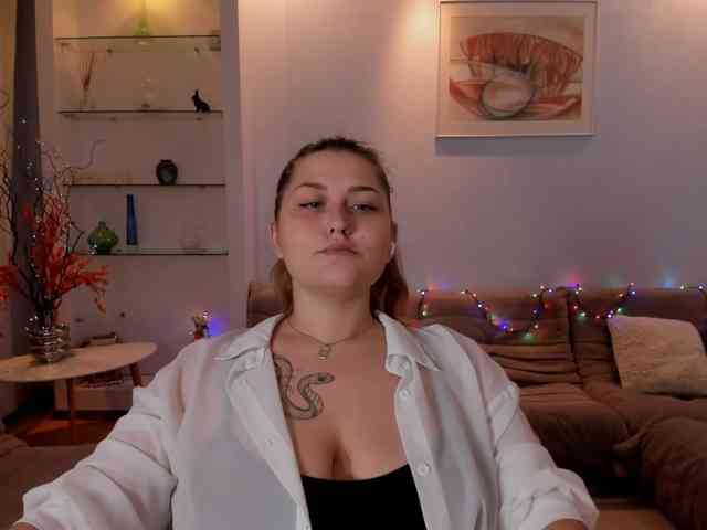 Whisper_Of_Sirena webcam
