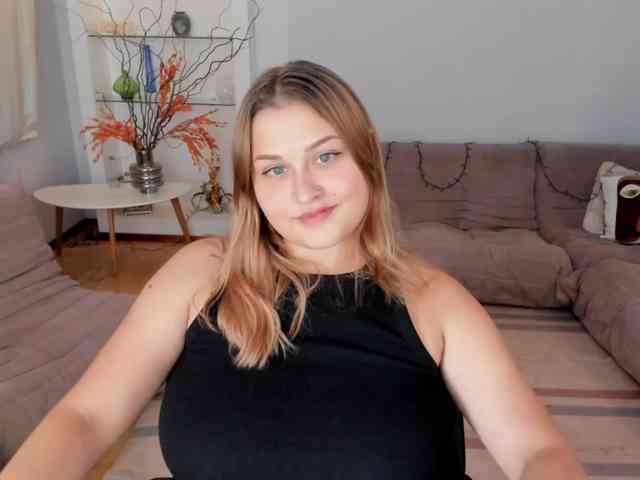 Whisper_Of_Sirena webcam