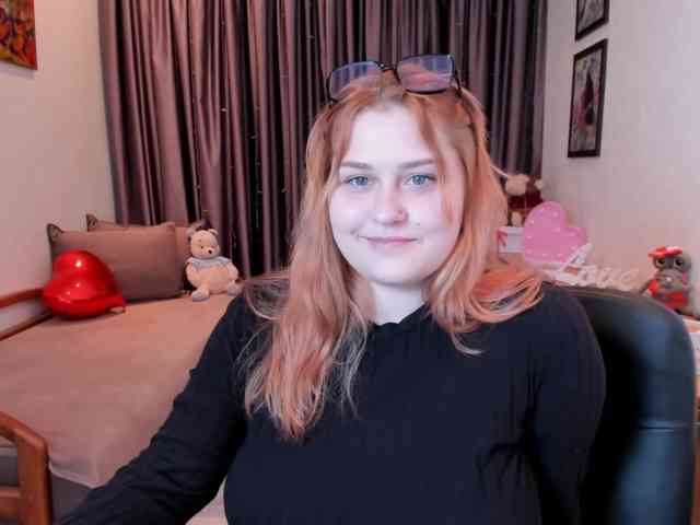 Whisper_Of_Sirena webcam