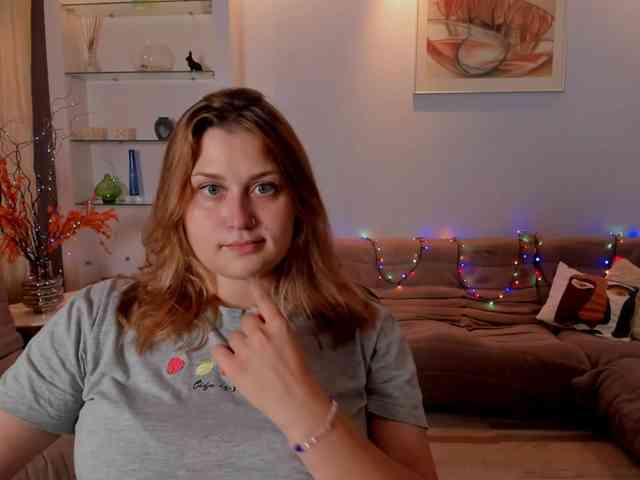 WhisperOfSiren Live Webcam on BongaCams