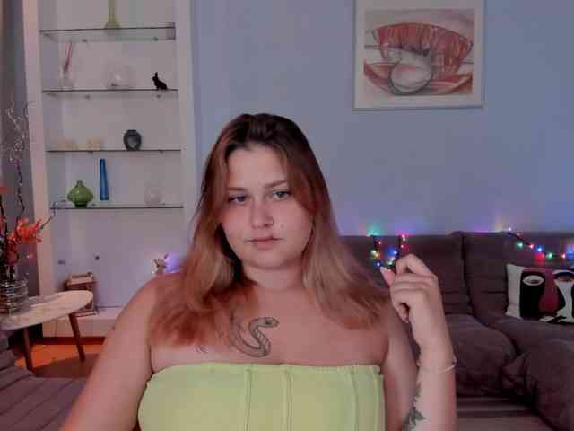 Whisper_Of_Sirena webcam