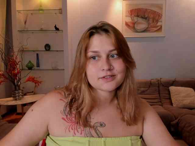 Whisper_Of_Sirena webcam