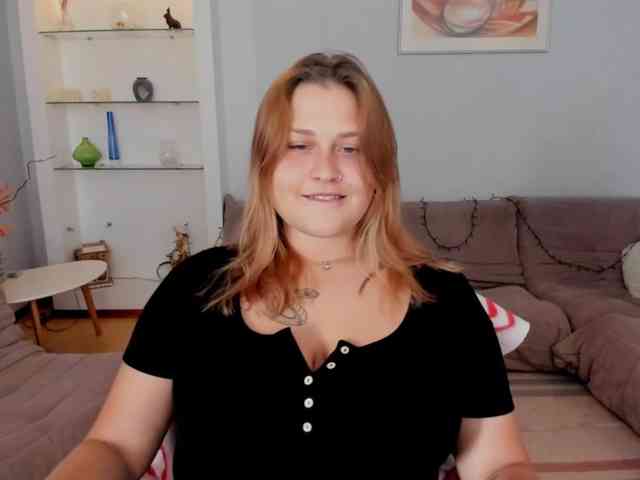 Whisper_Of_Sirena webcam