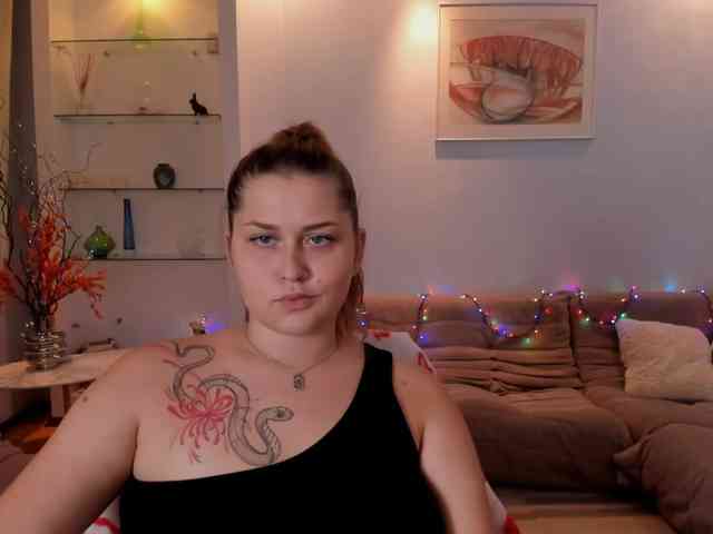 Whisper_Of_Sirena webcam