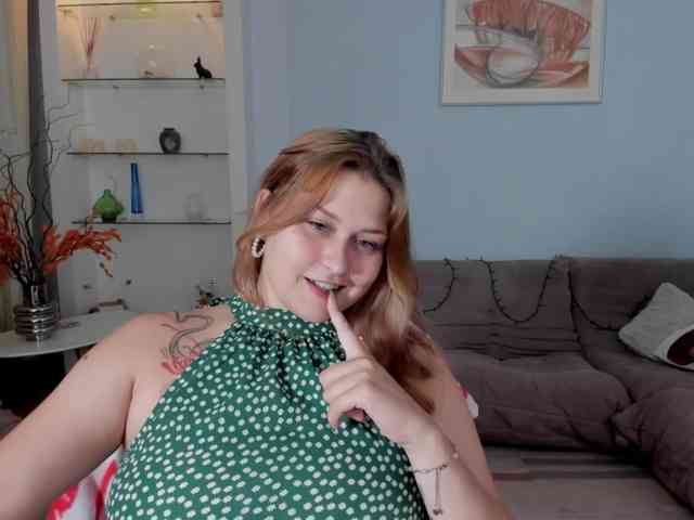 Whisper_Of_Sirena webcam