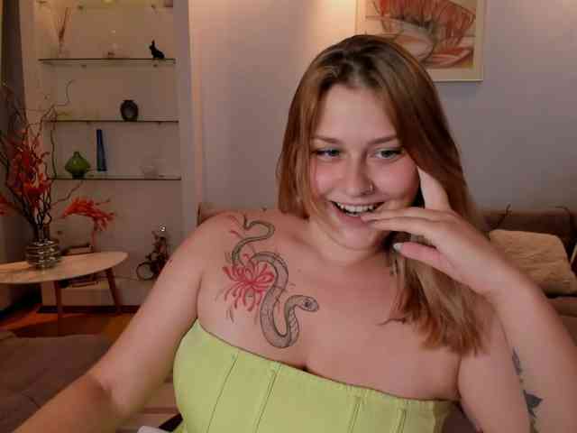 Whisper_Of_Sirena webcam