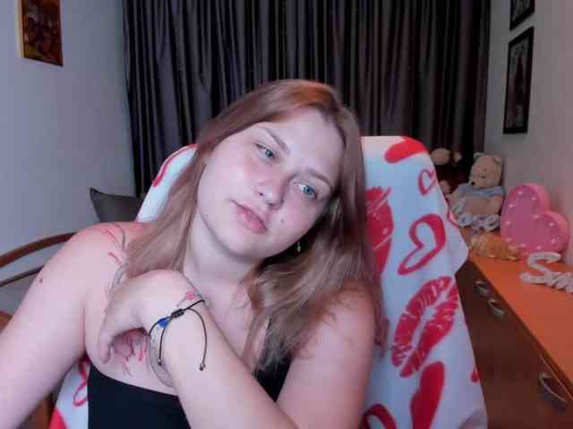 Whisper_Of_Sirena webcam