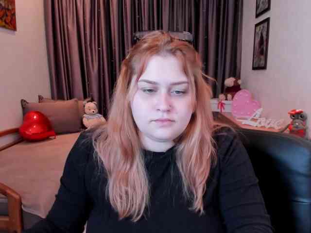 WhisperOfSiren Live Webcam on BongaCams