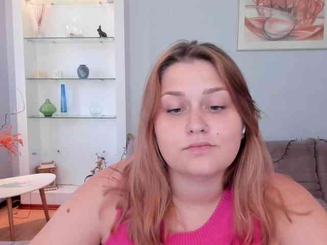 Whisper_Of_Sirena webcam