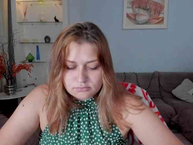 Whisper_Of_Sirena webcam