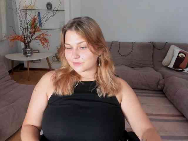 Whisper_Of_Sirena webcam