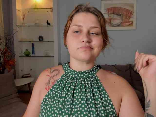 Whisper_Of_Sirena webcam