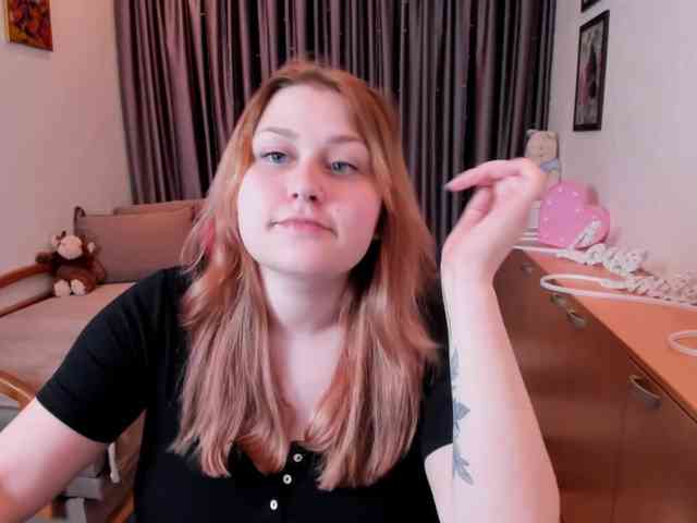 Whisper_Of_Sirena webcam