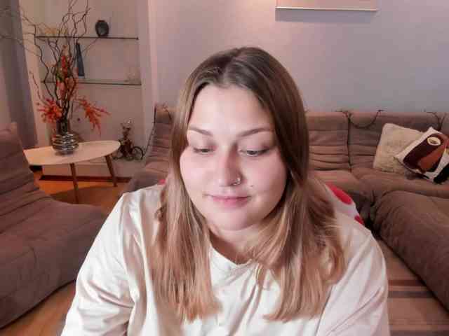 Whisper_Of_Sirena webcam