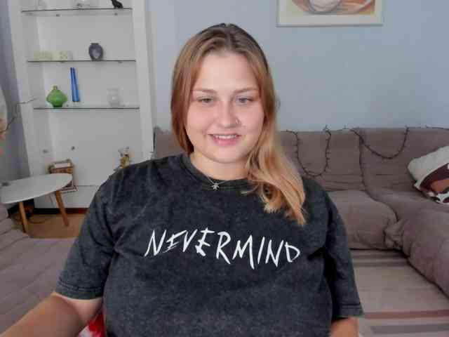 Whisper_Of_Sirena webcam