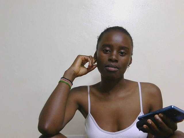 SweetTarrif live cam on BongaCams