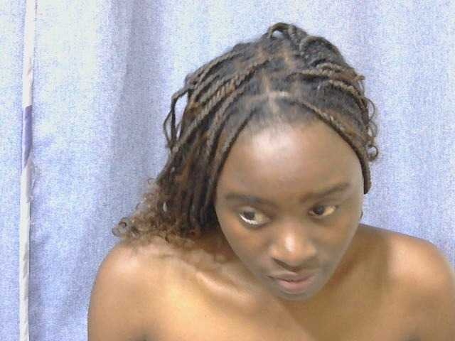 SweetTarrif live cam on BongaCams