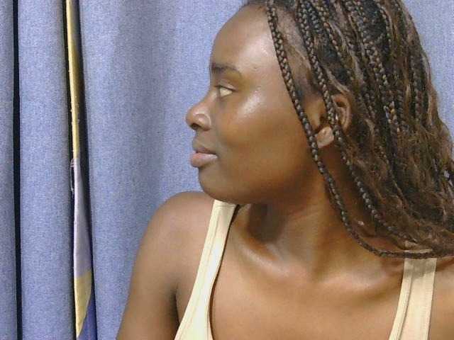 SweetTarrif live cam on BongaCams