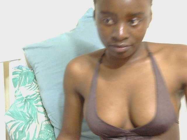 SweetTarrif live cam on BongaCams