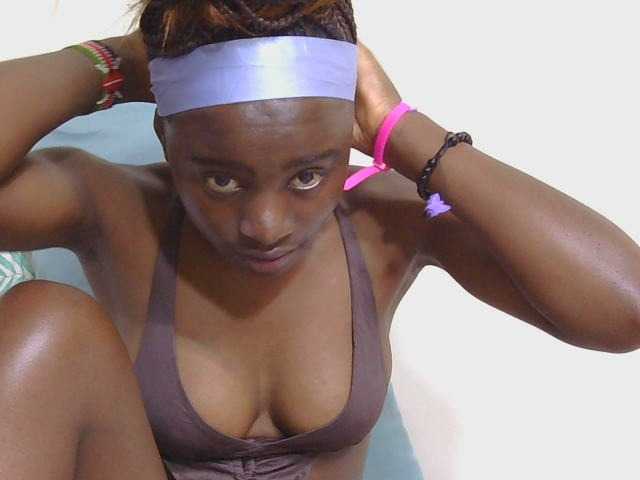 SweetTarrif live cam on BongaCams
