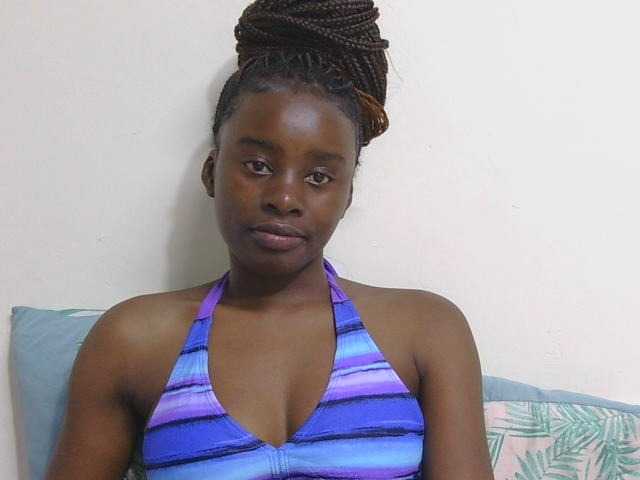 SweetTarrif live cam on BongaCams