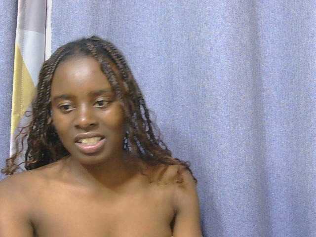 SweetTarrif live cam on BongaCams