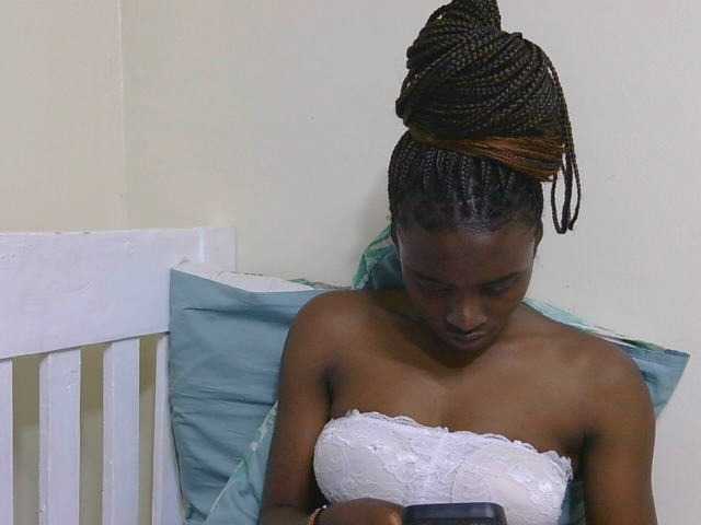 SweetTarrif live cam on BongaCams