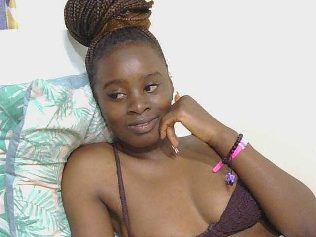 SweetTarrif live cam on BongaCams
