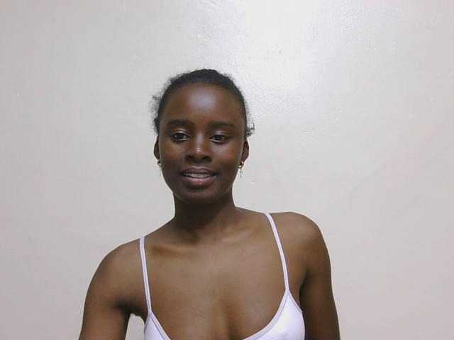 SweetTarrif live cam on BongaCams